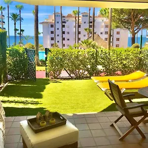 Mi Capricho, Beachfront, Grownfloor, Private Garden & Terrace , Sitio de Calahonda España